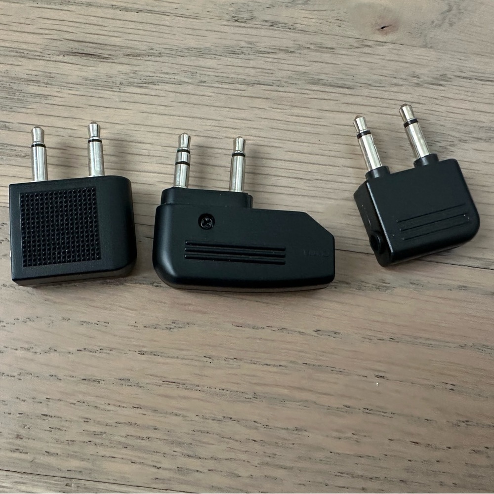 Airplane Headphones Jack Adapter Plug Airline Adaptor Earphone Ear Audio Travel